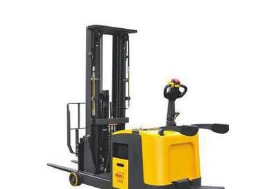 海淀區(qū)叉車出租電動堆高車預(yù)防漏油的方法